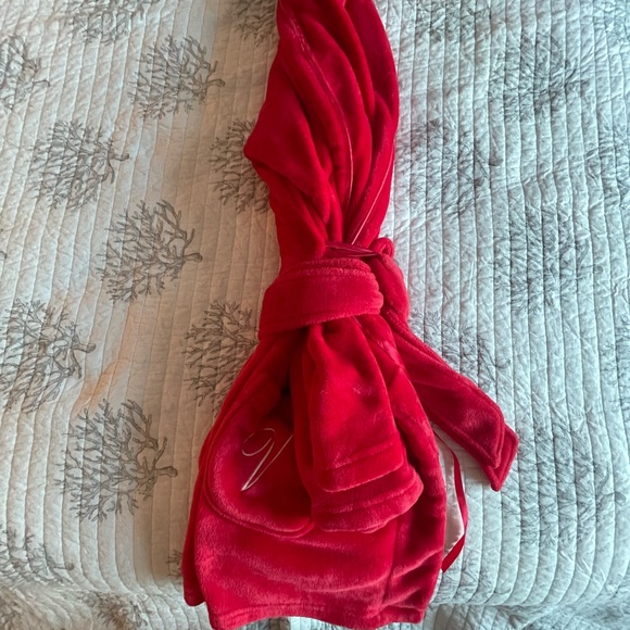 Cozy Red Plush Robe - Picture 2 of 6